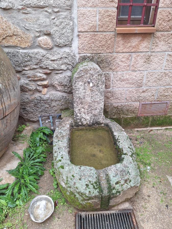 Hostal El Patio Restaurante San Bartolome de Pinares Luaran gambar