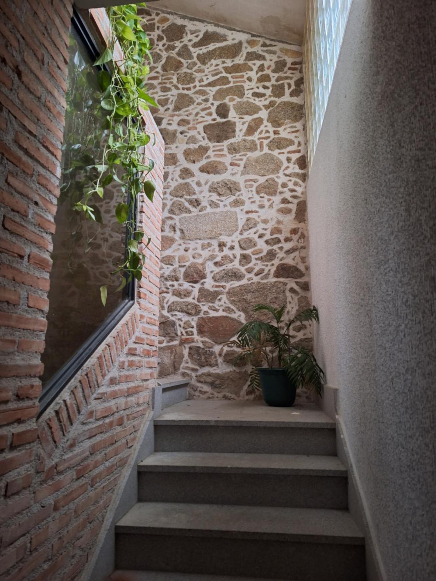 Hostal El Patio Restaurante San Bartolome de Pinares Luaran gambar